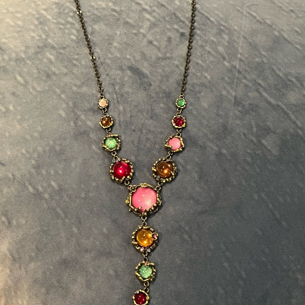 Victorian-Inspired Red and Pink Y-Shaped Necklace - Picture 2 of 7